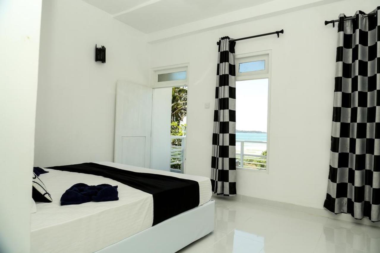 Soul Surfer - Weligama Hostel ภายนอก รูปภาพ