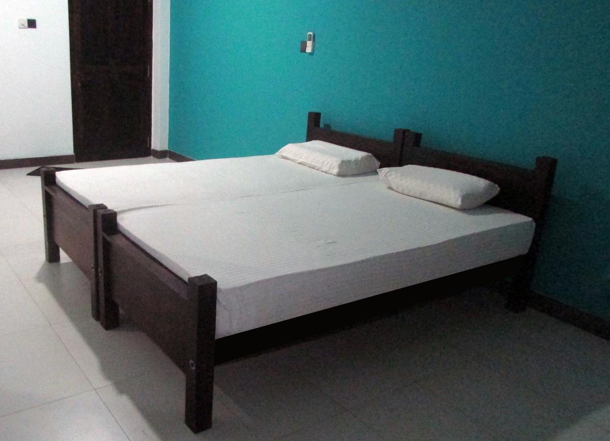 Soul Surfer - Weligama Hostel ภายนอก รูปภาพ