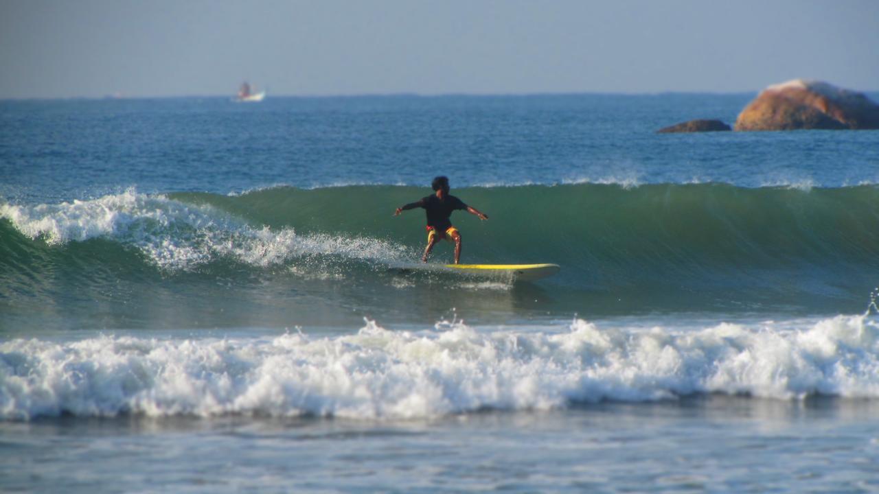 Soul Surfer - Weligama Hostel ภายนอก รูปภาพ